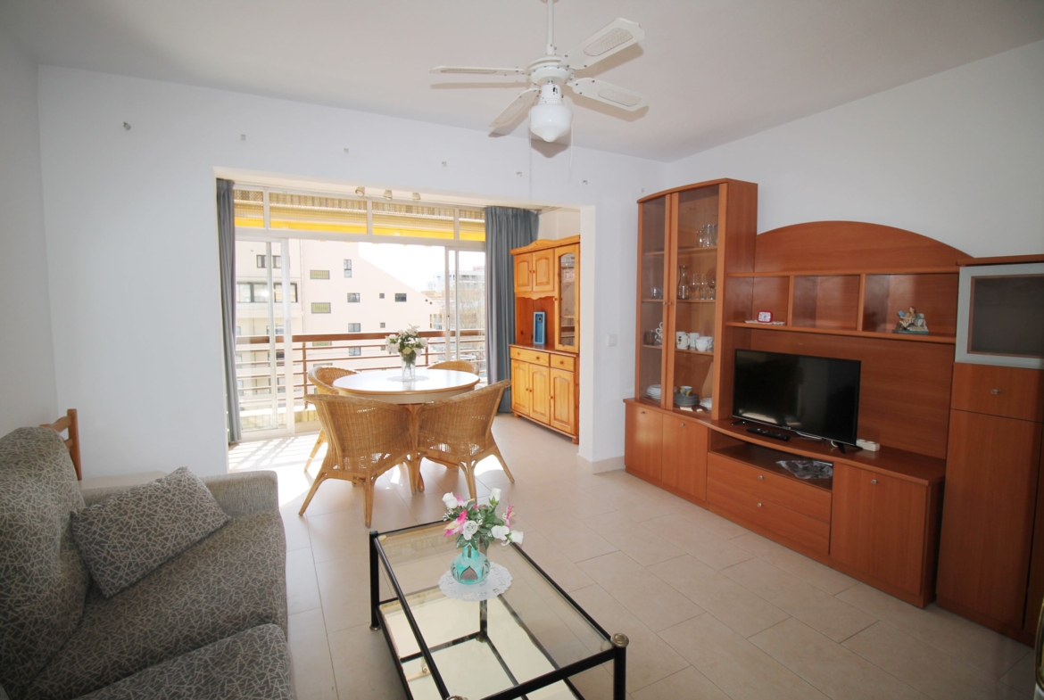 Apartamento de 1 dormitorio en levante, a 1 minuto de la playa, ideal como inversión