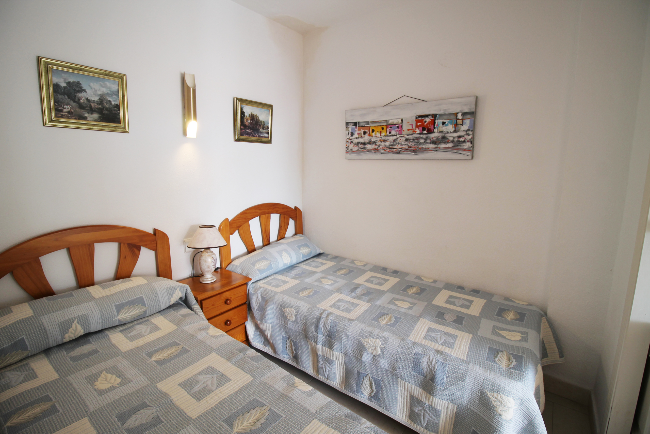 05 Apartamento de 1 dormitorio en levante, a 1 minuto de la playa, ideal como inversión