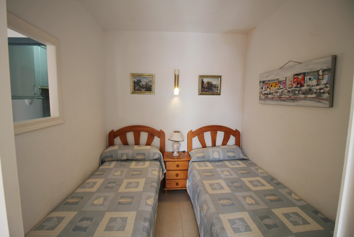 Apartamento de 1 dormitorio en levante, a 1 minuto de la playa, ideal como inversión