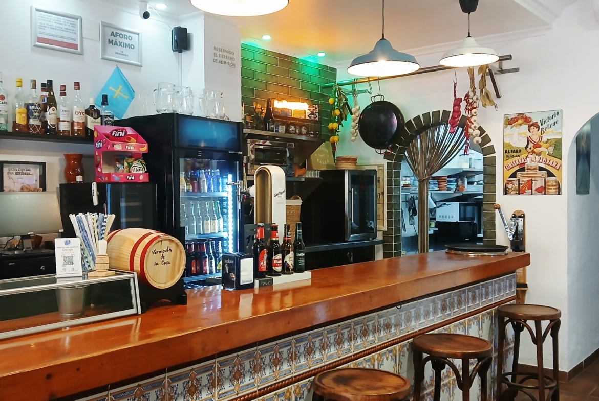 Bar/Restaurante – Totalmente reformada y equipada, Benidorm
