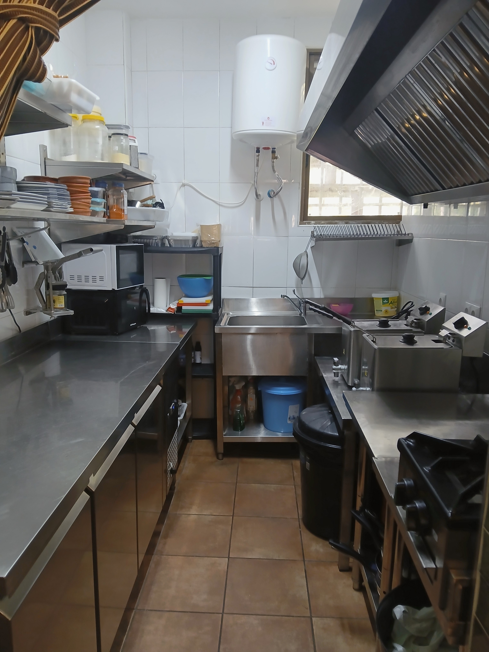 20260120_115912 Bar/Restaurante – Totalmente reformada y equipada, Benidorm