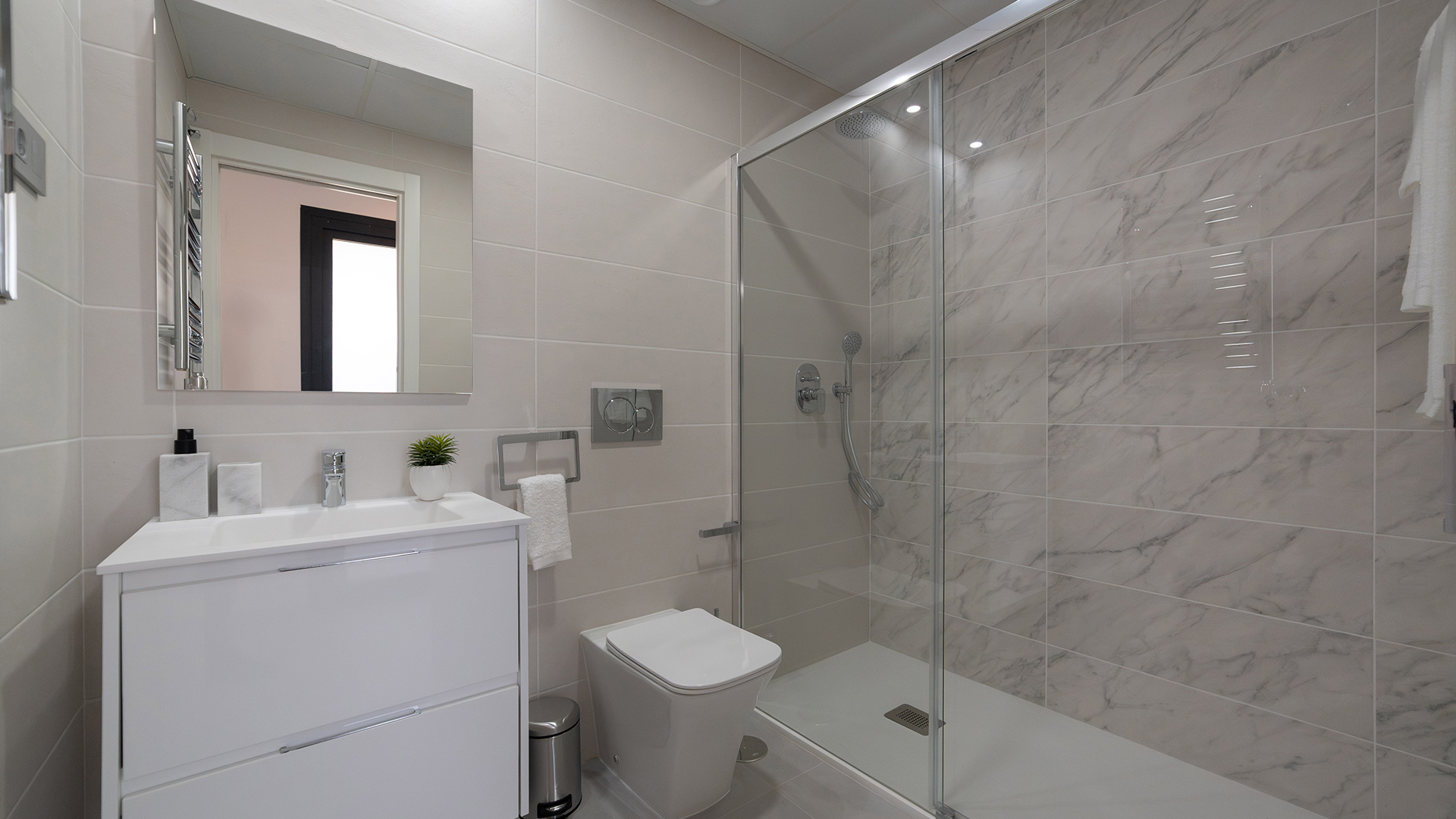 Eagle Tower – Exclusivos apartamentos de obra nueva en Benidorm