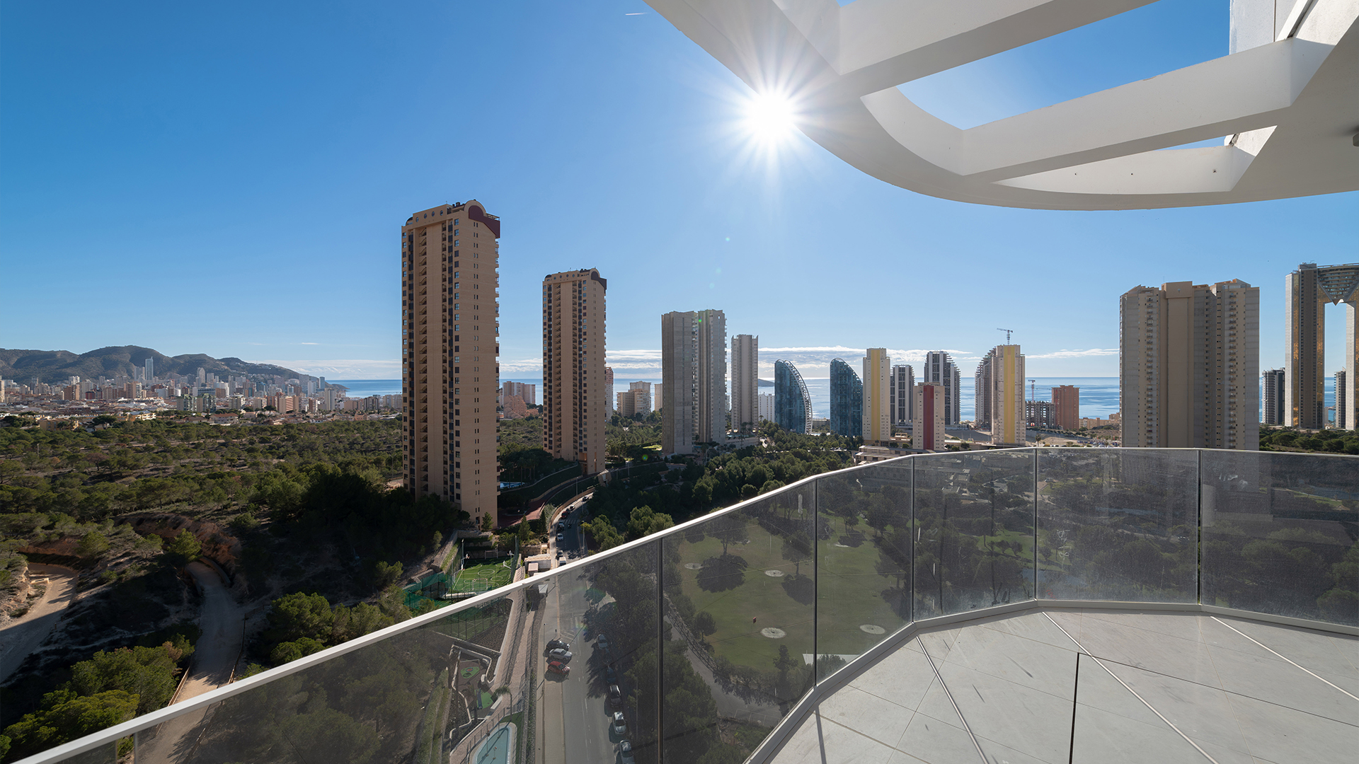 Eagle Tower – Exclusivos apartamentos de obra nueva en Benidorm