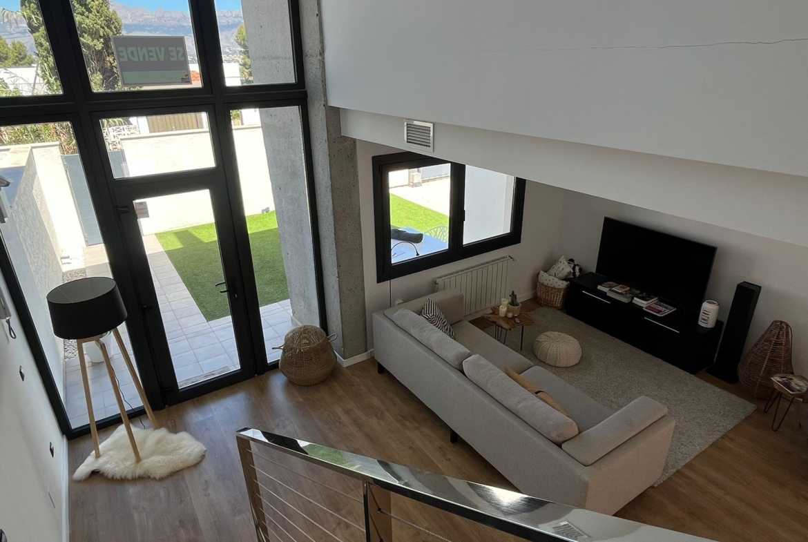 Chalet de obra nueva con vistas al mar y montaña, El Albir