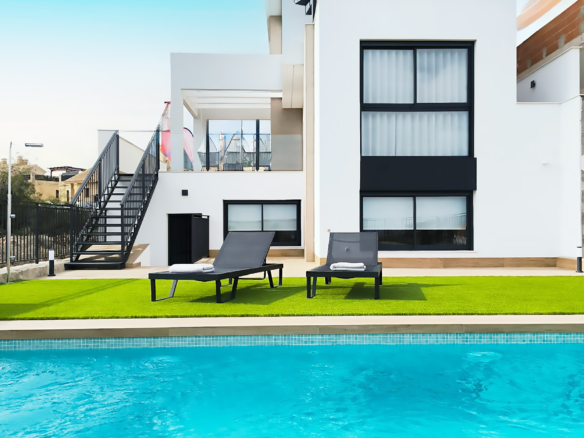 Exclusivas villas de lujo con piscina privada en Algorfa