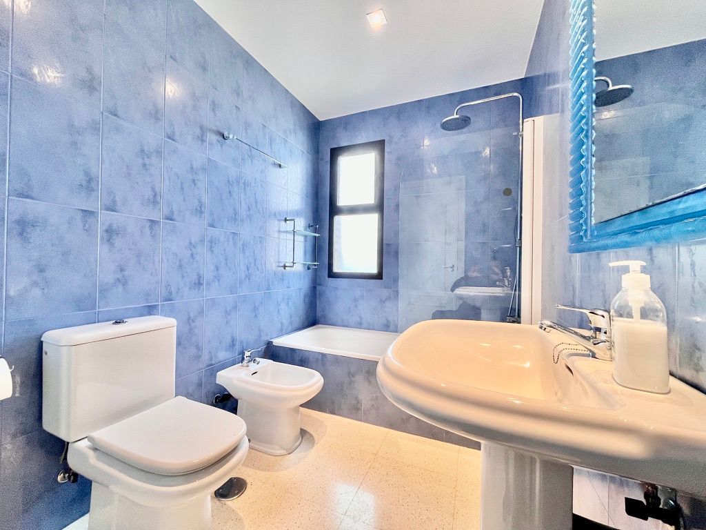 Exclusiva vivienda con licencia turística, Playa de poniente
