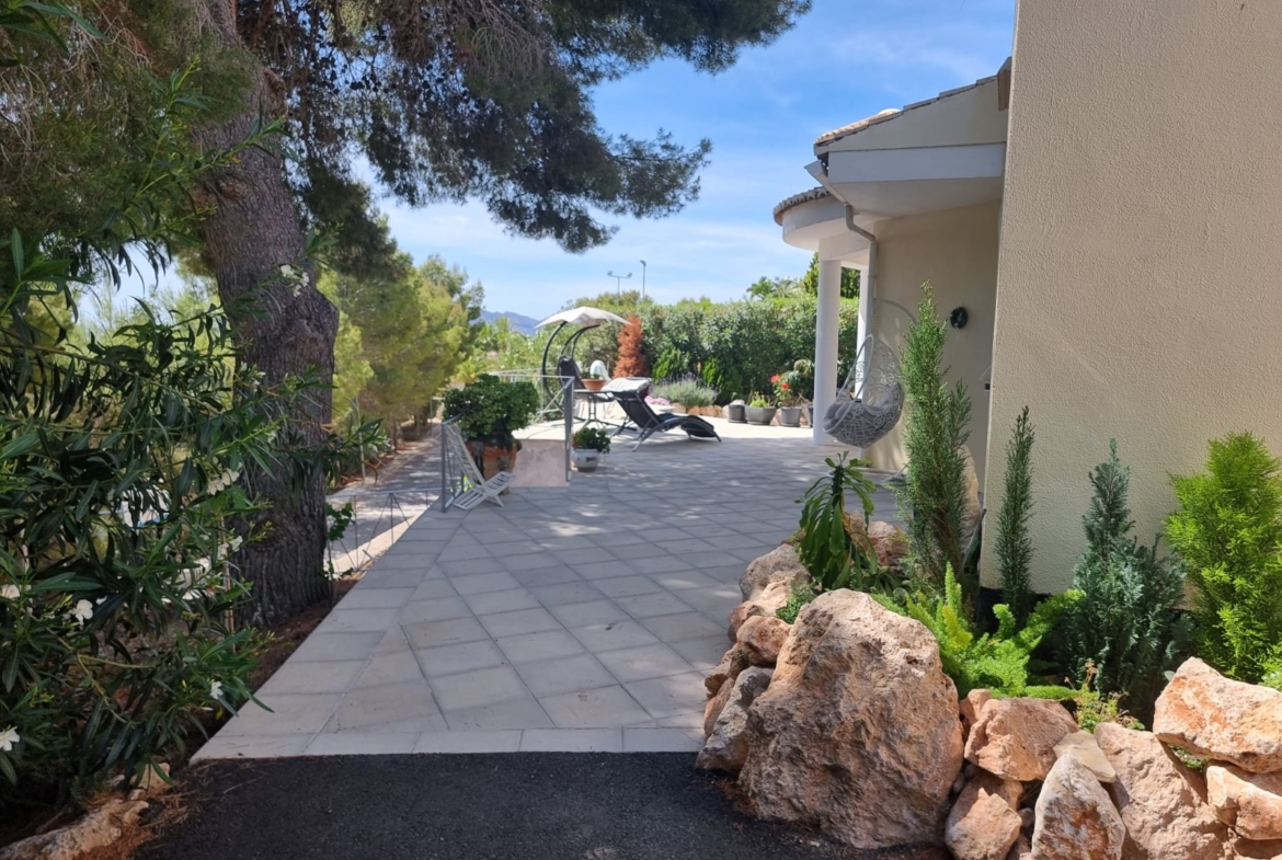 Exclusivo chalet independiente entre Altea y Callosa d’en Sarrià