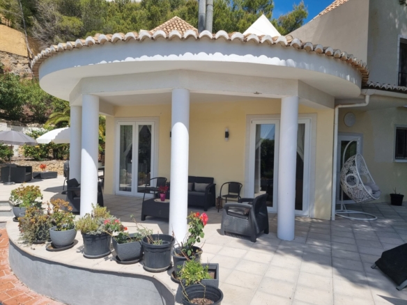 Exclusivo chalet independiente entre Altea y Callosa d’en Sarrià