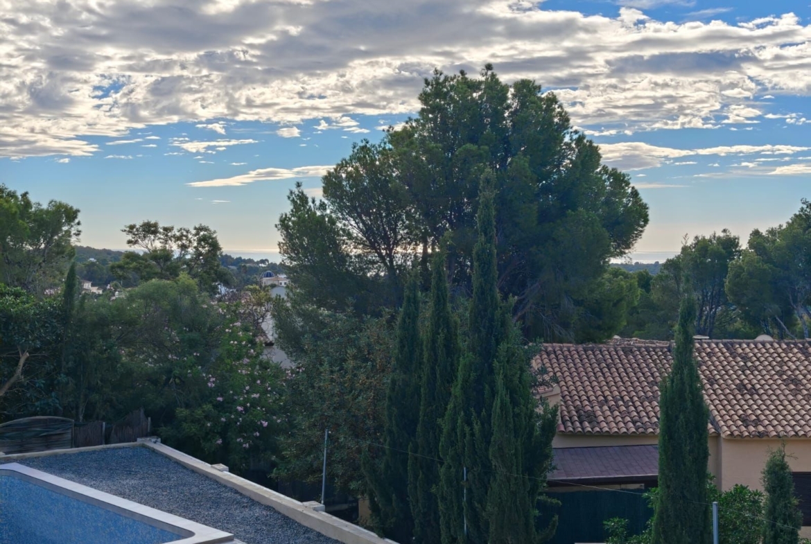 Chalet con encanto mediterráneo con piscina y vistas al mar, Altea la Vella