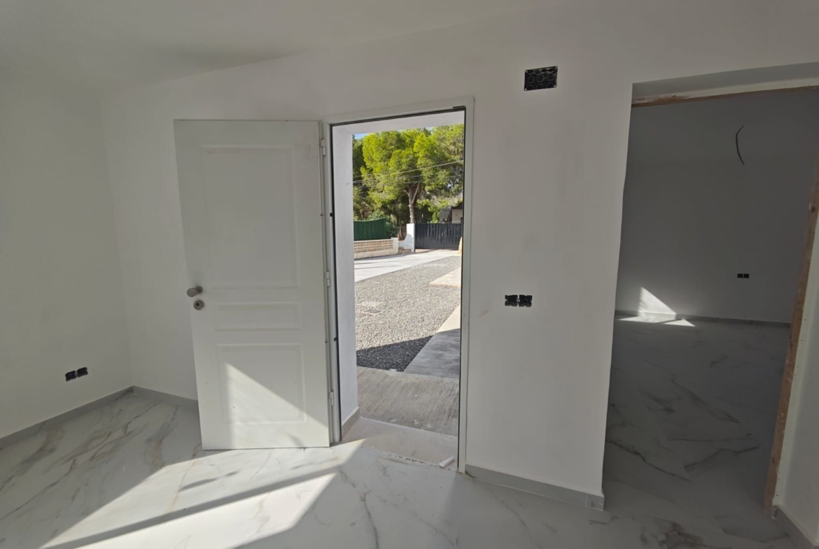 Chalet con encanto mediterráneo con piscina y vistas al mar, Altea la Vella