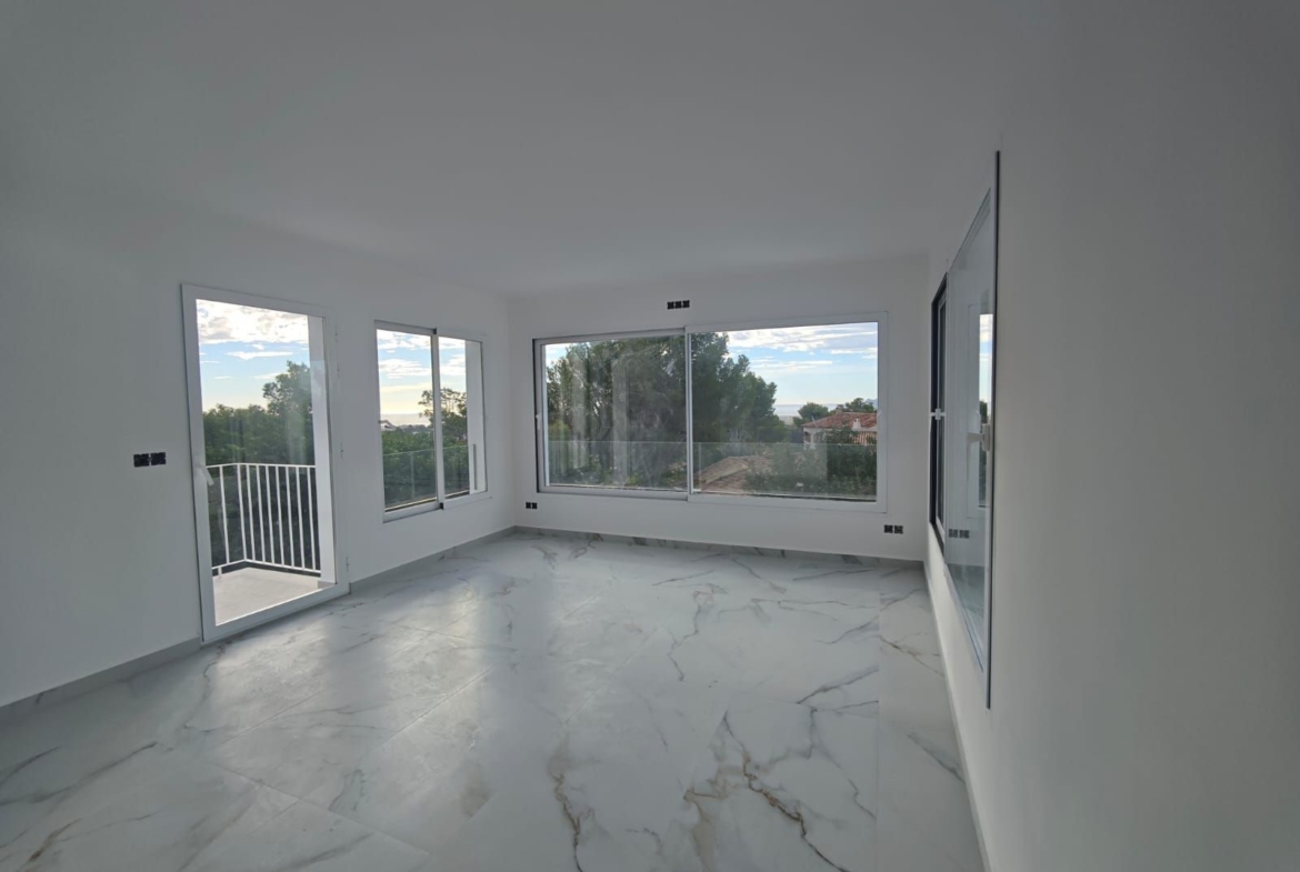 Chalet con encanto mediterráneo con piscina y vistas al mar, Altea la Vella