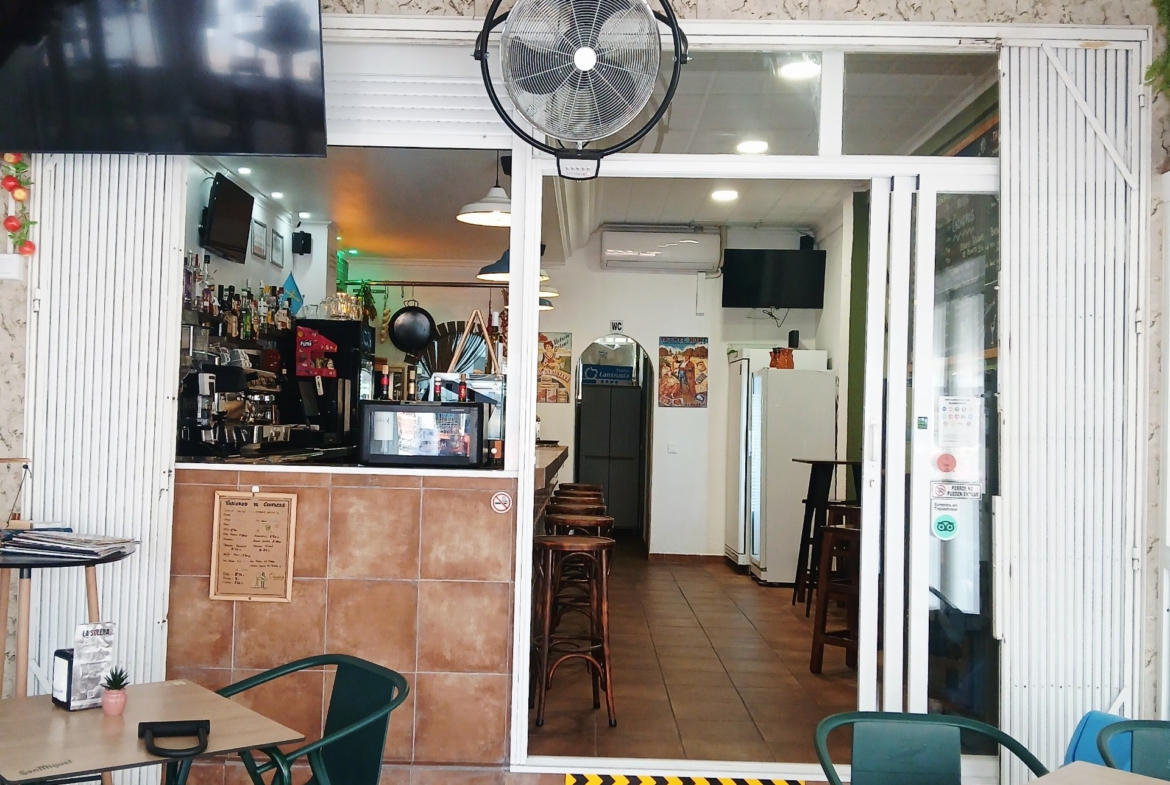 Bar/Restaurante – Totalmente reformada y equipada, Benidorm