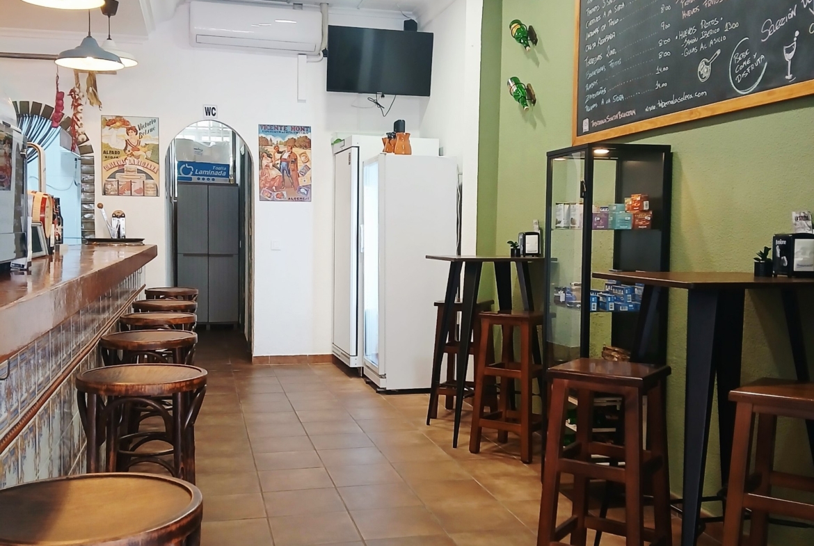Bar/Restaurante – Totalmente reformada y equipada, Benidorm