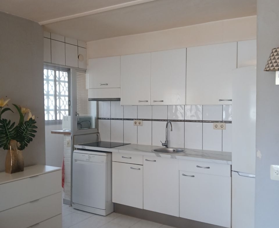 Oportunidad de inversión! Apartamento 1+1 , cerca del hotel Belroy