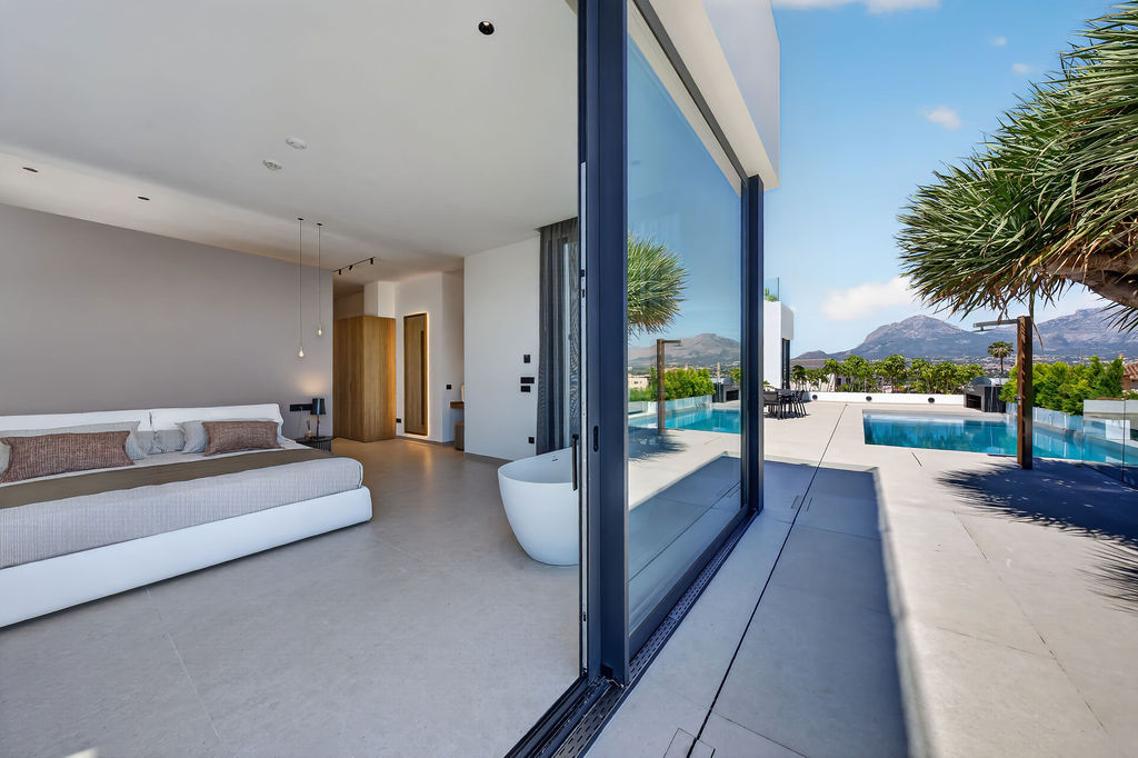 Villa Vega, Una joya arquitectónica en El Albir
