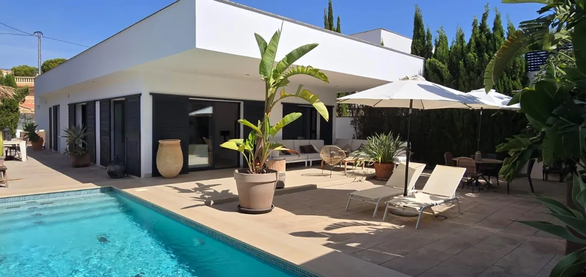Impresionante casa en el Albir de una sola planta